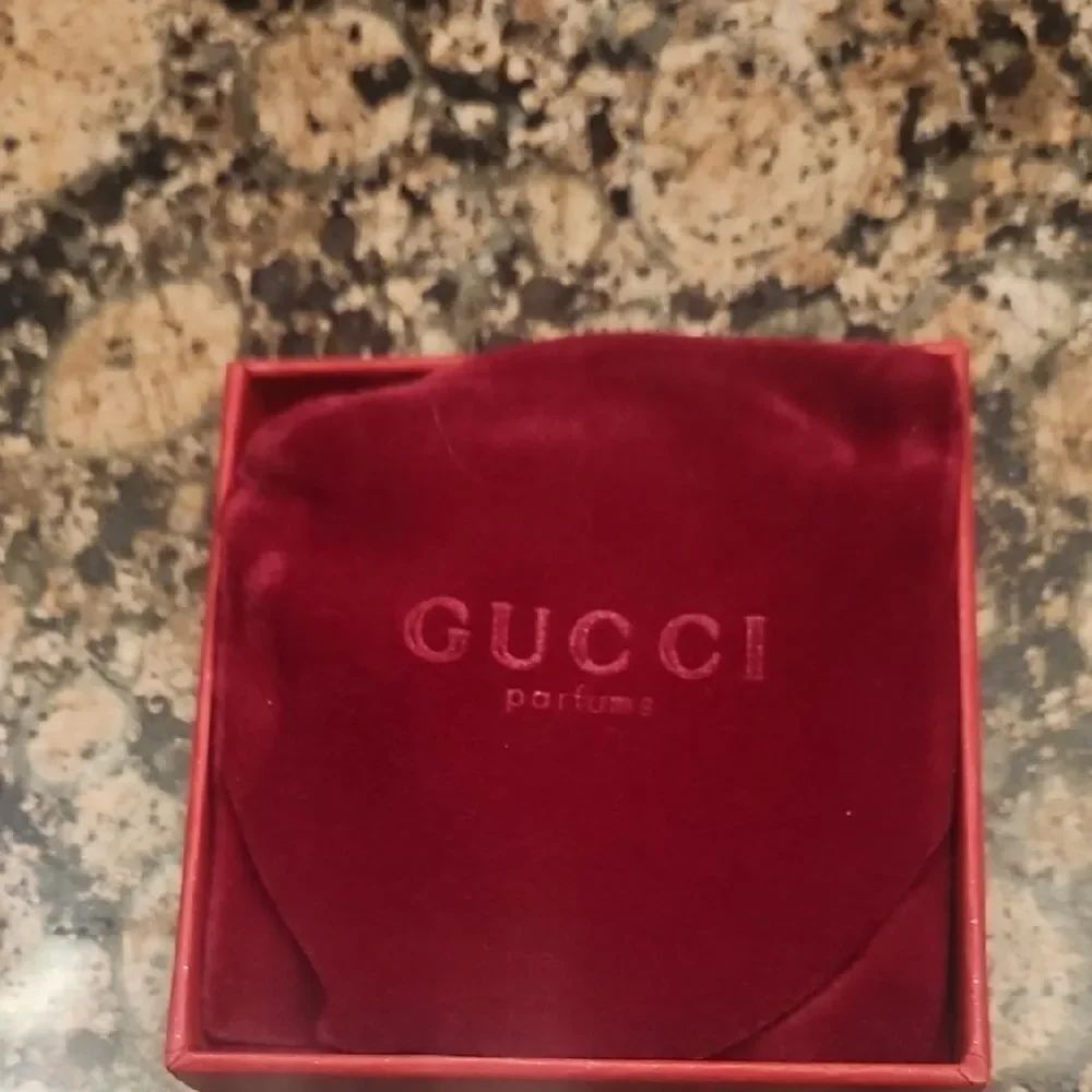 Gucci Gold Embossed Compact Mirror - Picture 4 of 5
